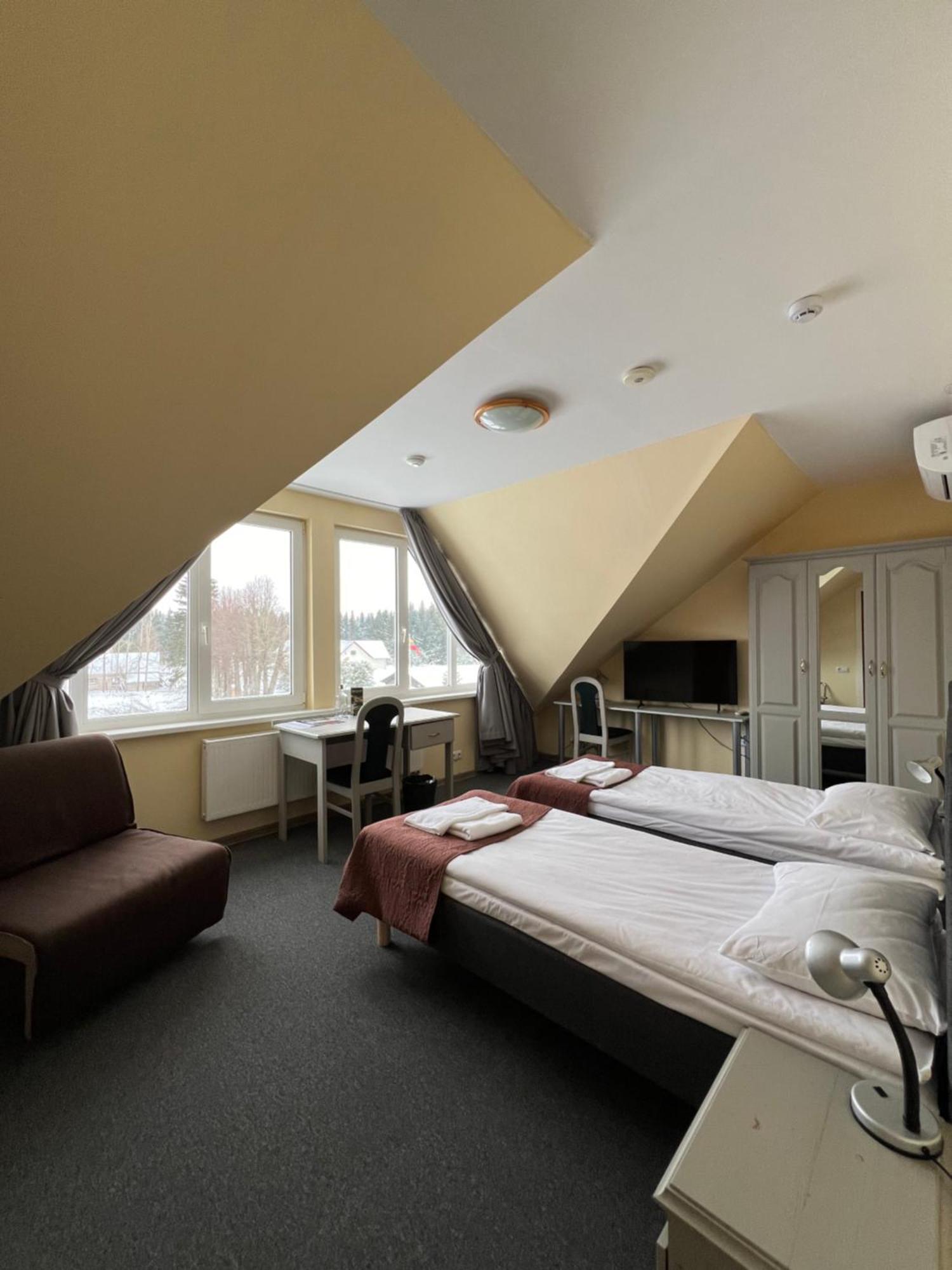 Butenas Hotel Tyla Biržai Extérieur photo