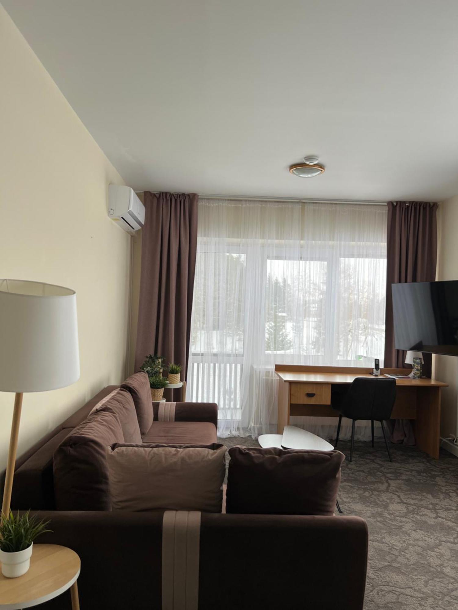 Butenas Hotel Tyla Biržai Extérieur photo