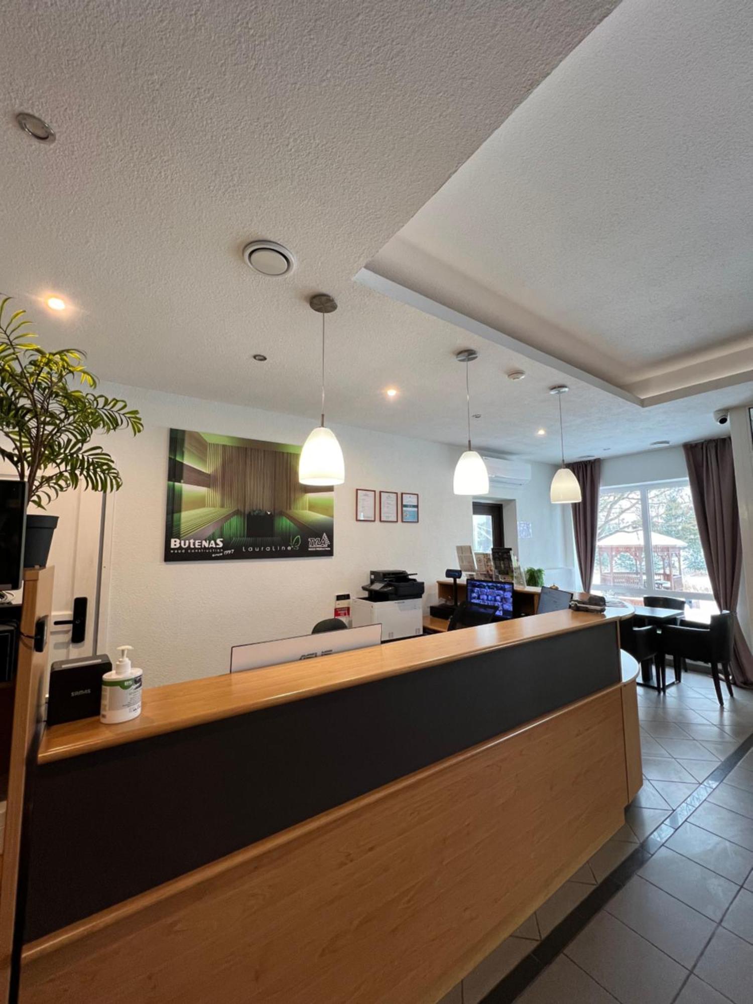 Butenas Hotel Tyla Biržai Extérieur photo
