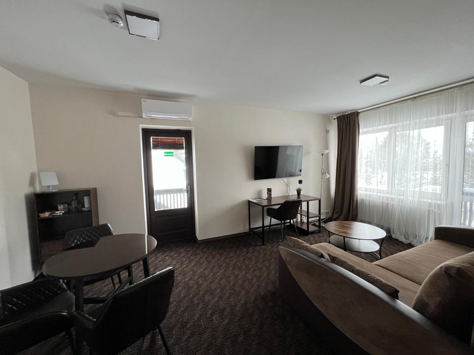 Butenas Hotel Tyla Biržai Extérieur photo