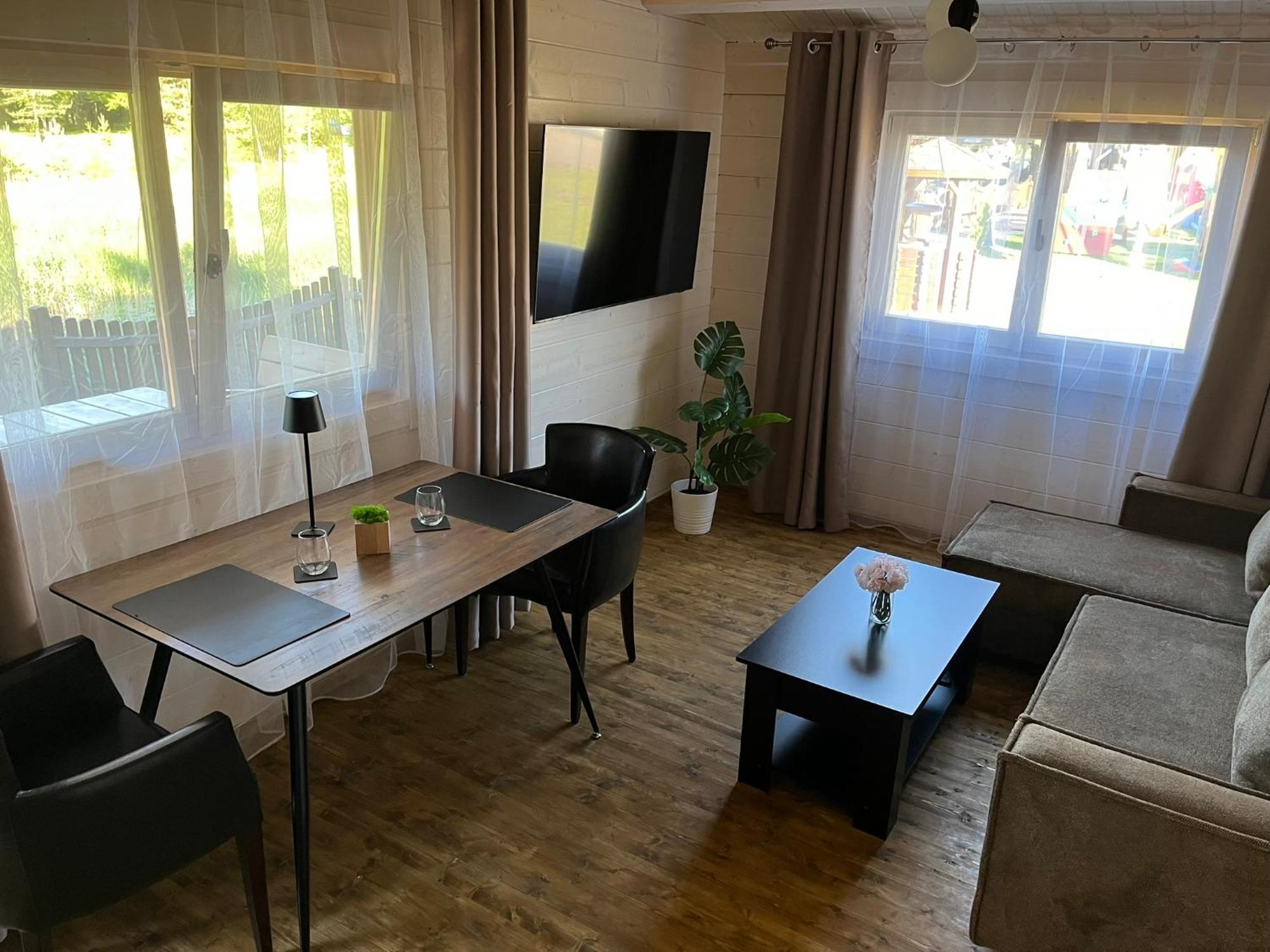 Butenas Hotel Tyla Biržai Extérieur photo